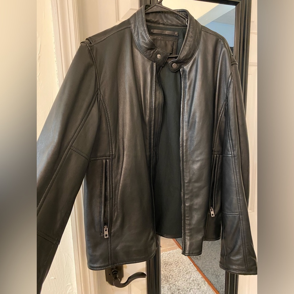 Andrew Marc men’s leather jacket